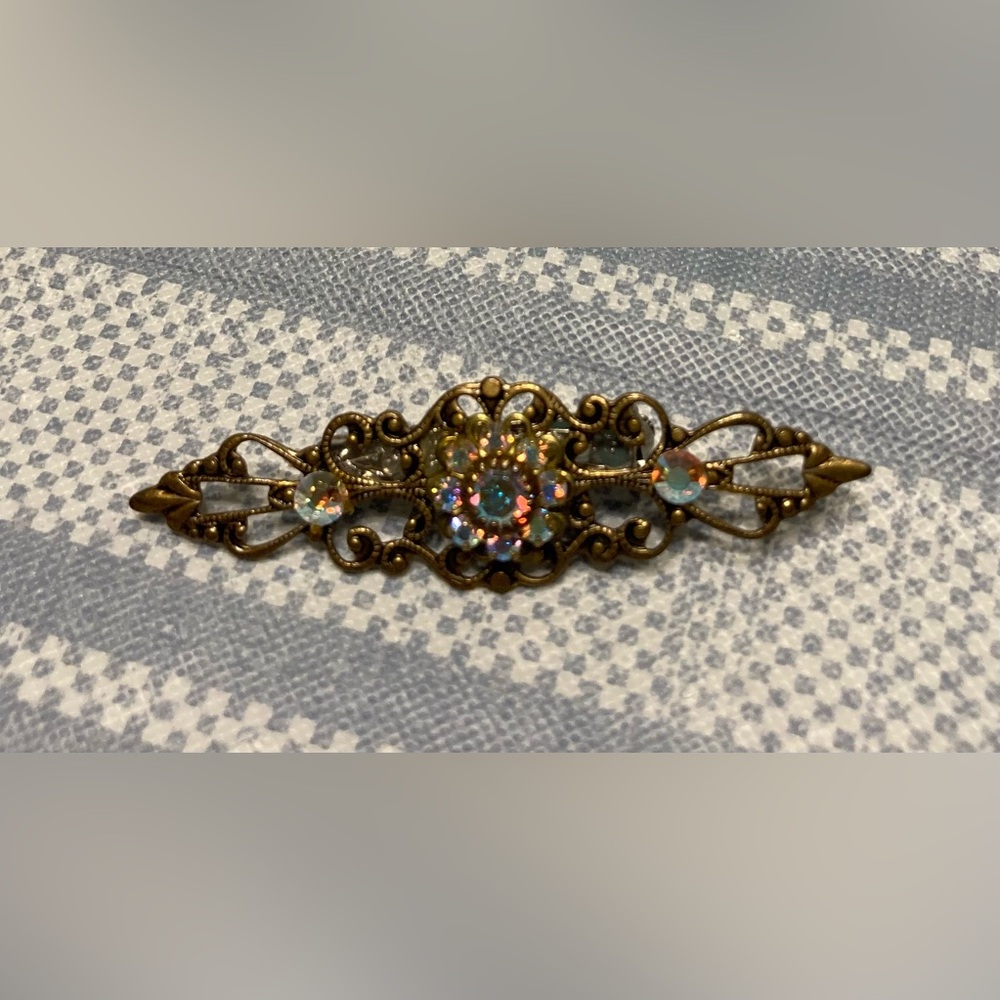 💛TODAY**$13**Vintage antique gold tone filigree brooch w/iridescent rhinestones - Picture 2 of 3